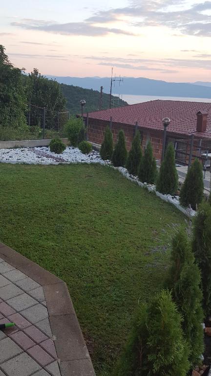 Ohrid Sunset Apartments Velestovo - Housity