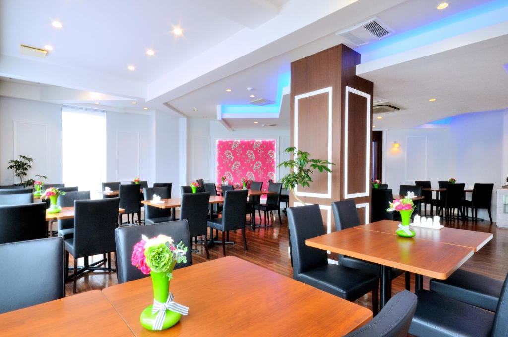 Posezení v ubytování Grand Park Hotel Panex Chiba