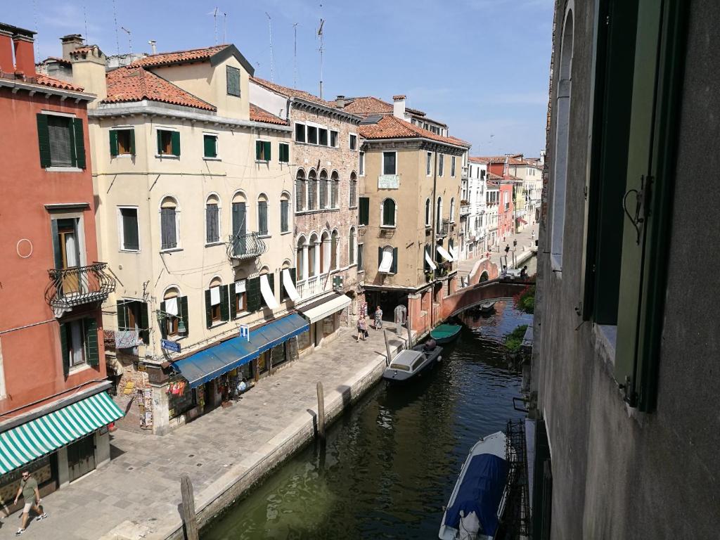 Corte Loredana - Double Room With Shared Bathroom And Canal View