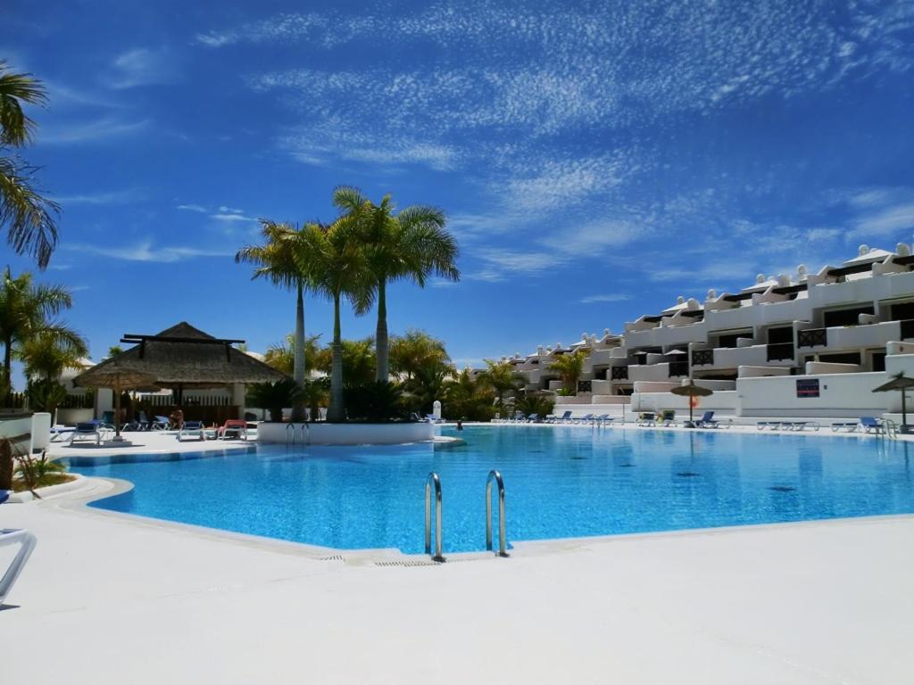 Bazén v ubytování BLU PARADISE COSTA ADEJE - Heated Pool nebo v jeho okolí