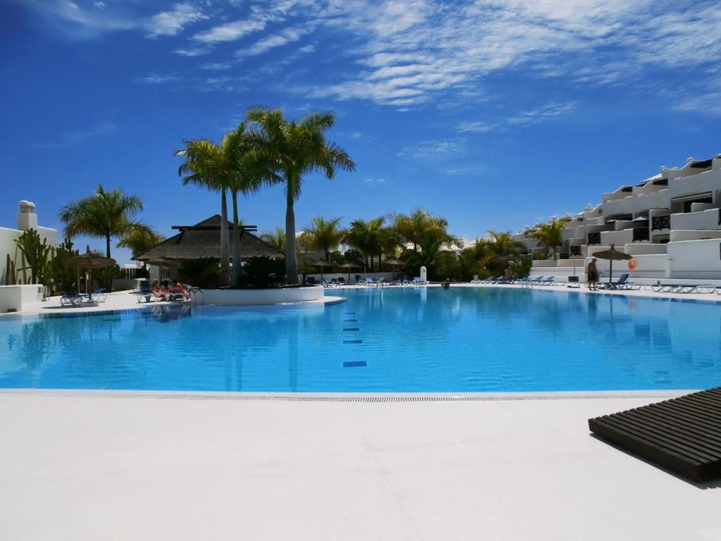 Bazén v ubytování BLU PARADISE COSTA ADEJE - Heated Pool nebo v jeho okolí