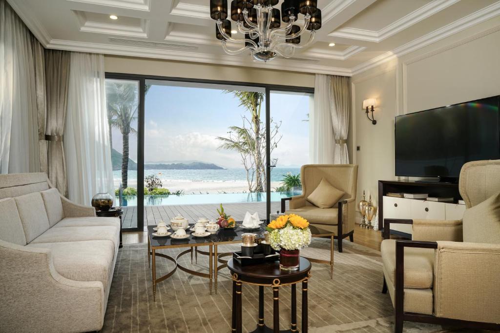 Biệt Thự 3 Phòng Ngủ Nhìn Ra Đại Dương - Hồ Bơi Riêng