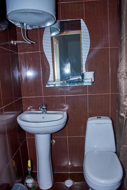 Koupelna v ubytování Guest House Aleksandre