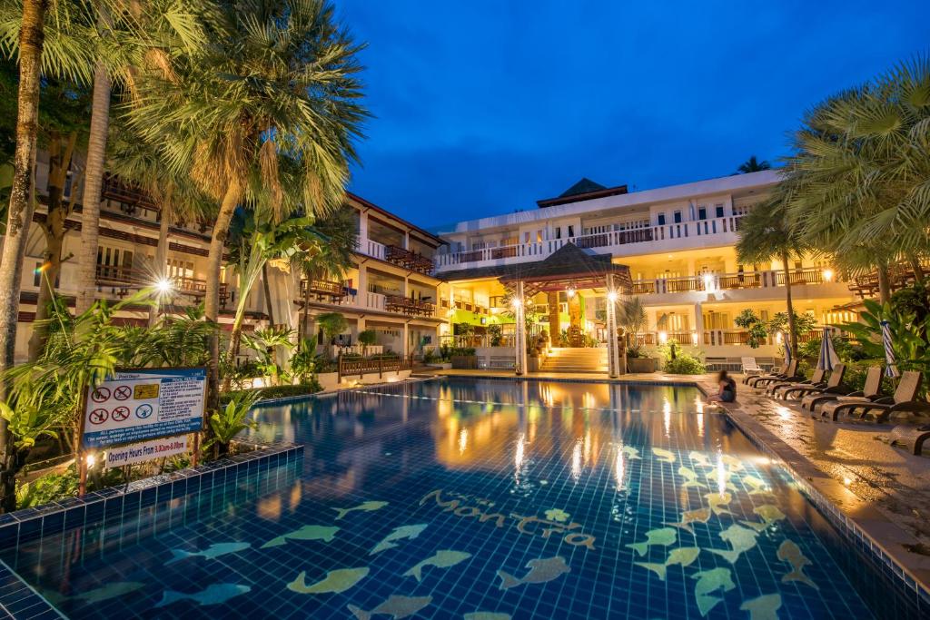 Bazén v ubytování Koh Tao Montra Resort nebo v jeho okolí