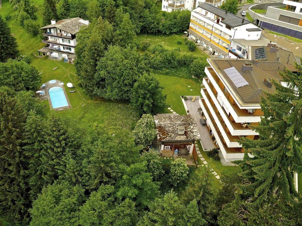 Bazén v ubytování Hotel Haus am Waldrand nebo v jeho okolí