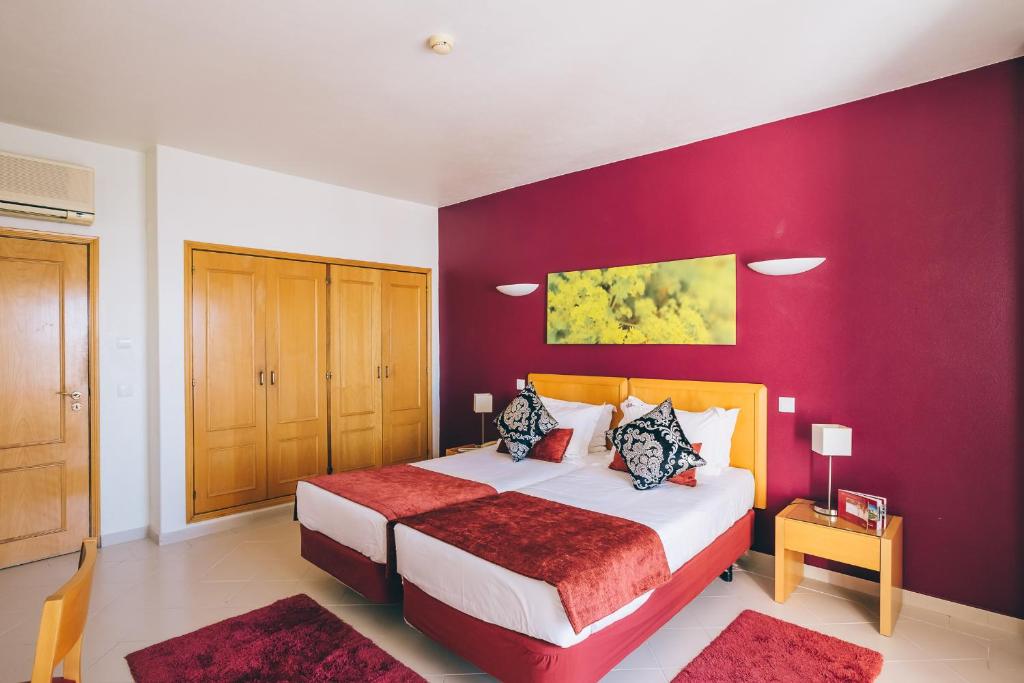 
1-Bedroom Standard (6 Adults)
