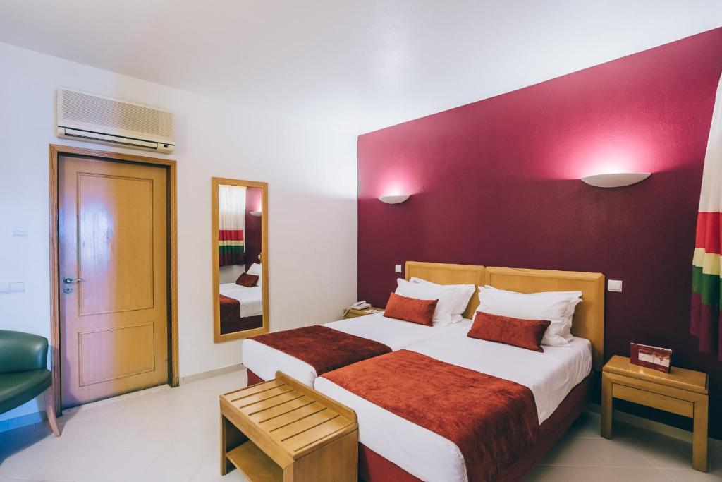 
One-Bedroom Junior Standard (2 Adults)
