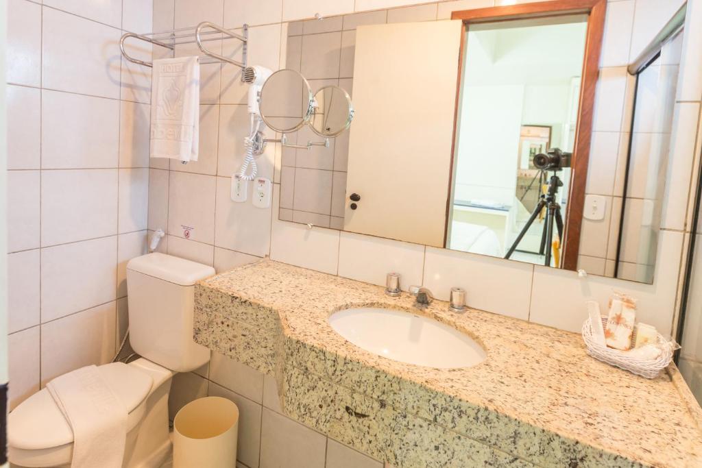 Abbeville Hotel