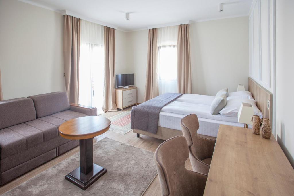 Zlatibor Hills - Studio With Pool View