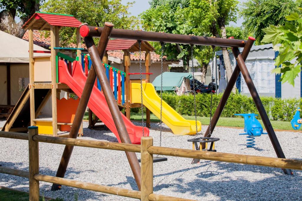 Herní místnost nebo prostor pro děti v ubytování Sereno Camping Holiday