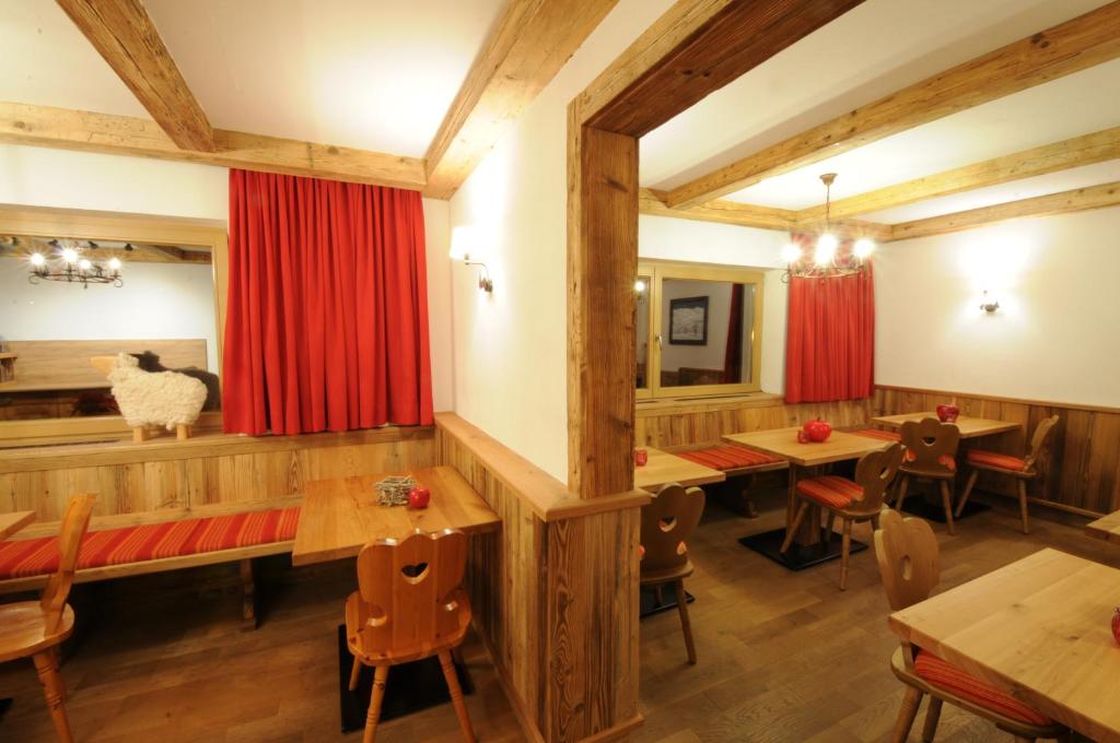 Posedenie v ubytovaní Pension Mirabelle