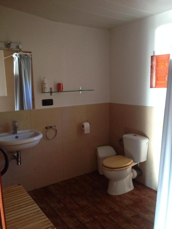 A bathroom at O Rincón de David