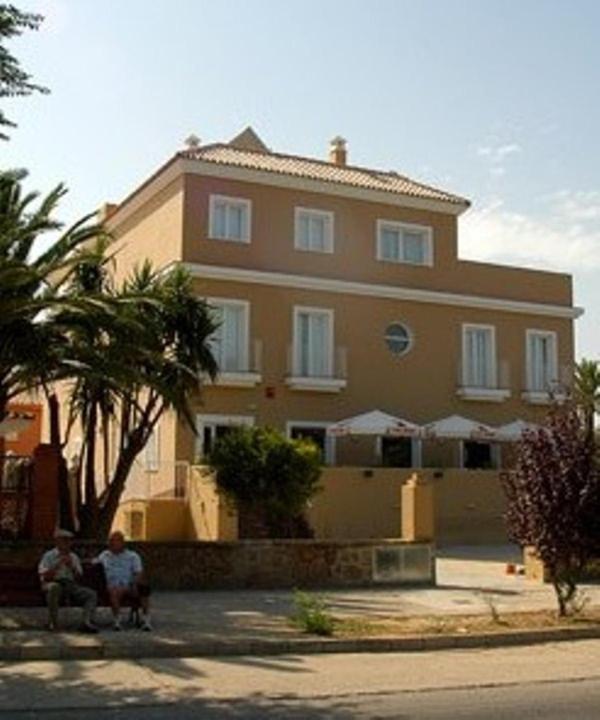 Το κτήριο όπου στεγάζεται  το ξενοδοχείο