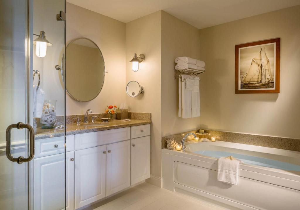 Portland Harbor Hotel - King Suite Avec Bain De Spa