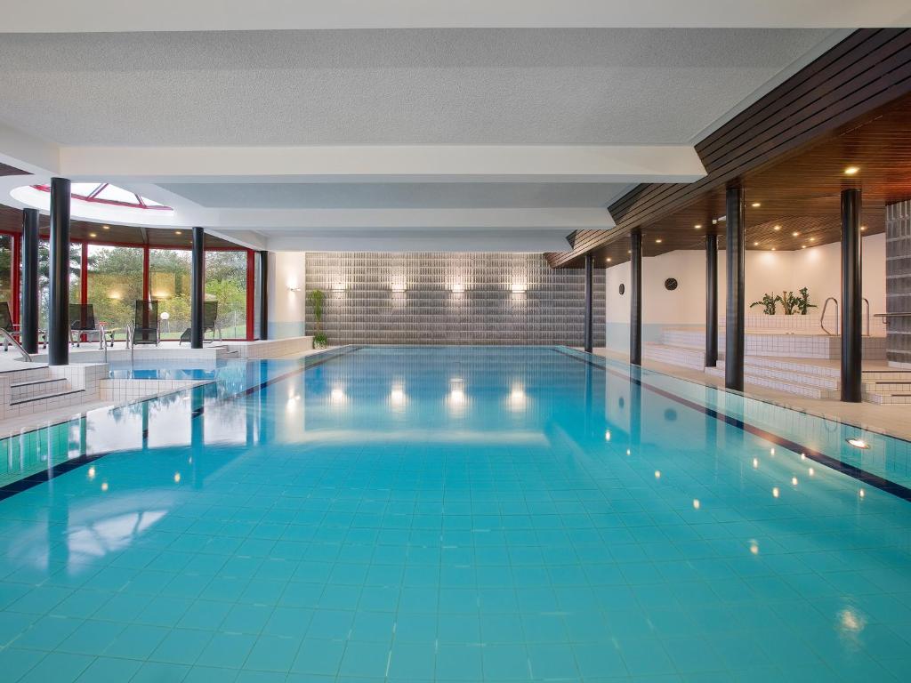 Bazén v ubytování Hotel Serpiano nebo v jeho okolí