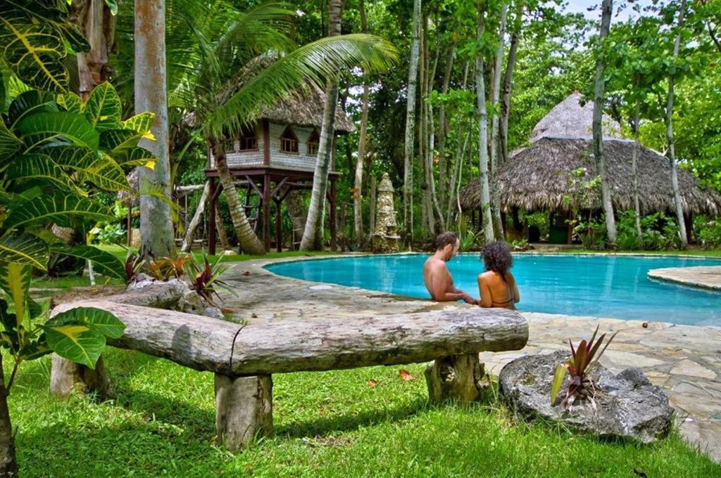 Kolam renang di atau di dekat Natura Cabana Boutique Hotel & SPA by Mint