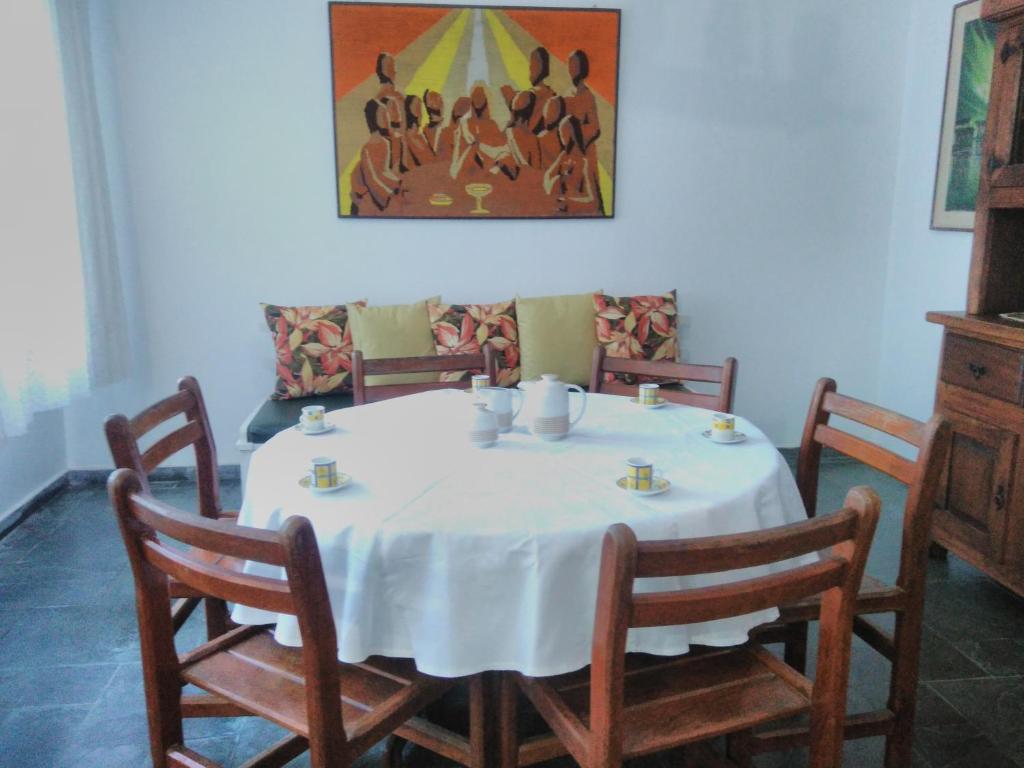  Apartamento no Guarujá - Praia das Pitangueiras