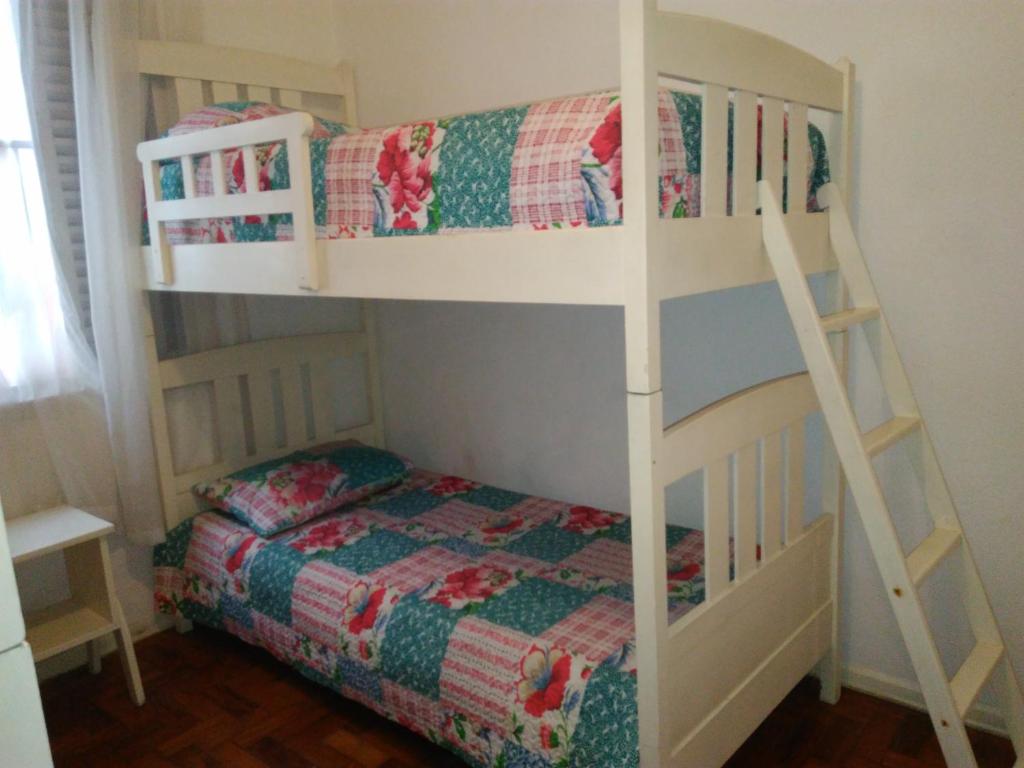  Apartamento no Guarujá - Praia das Pitangueiras