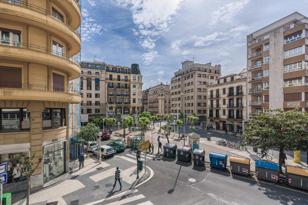 Výhľad na mesto Donostia-San Sebastián alebo výhľad na mesto priamo z apartmánu