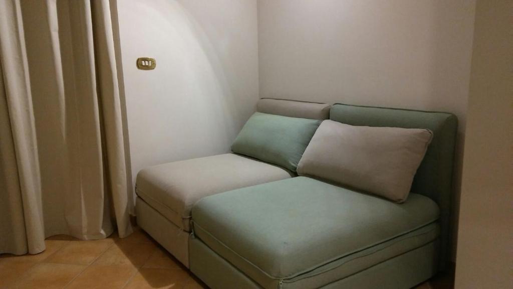 Posedenie v ubytovaní A DUE PASSI temporary apartment
