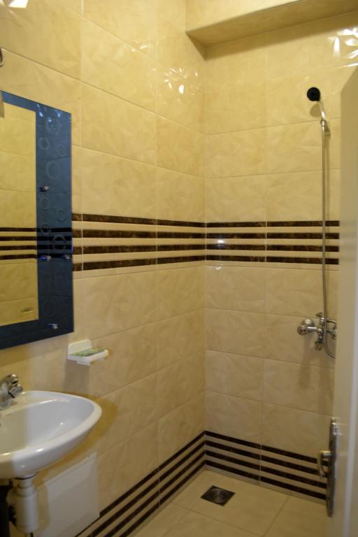 Un baño de Dar Yasser