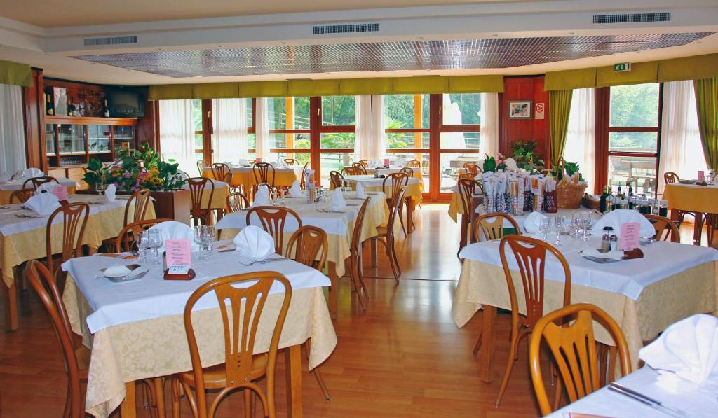 Restaurace v ubytování Hotel Residence Campi