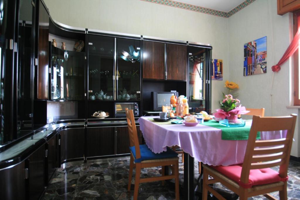 Kuchyň nebo kuchyňský kout v ubytování B&B Frontepista