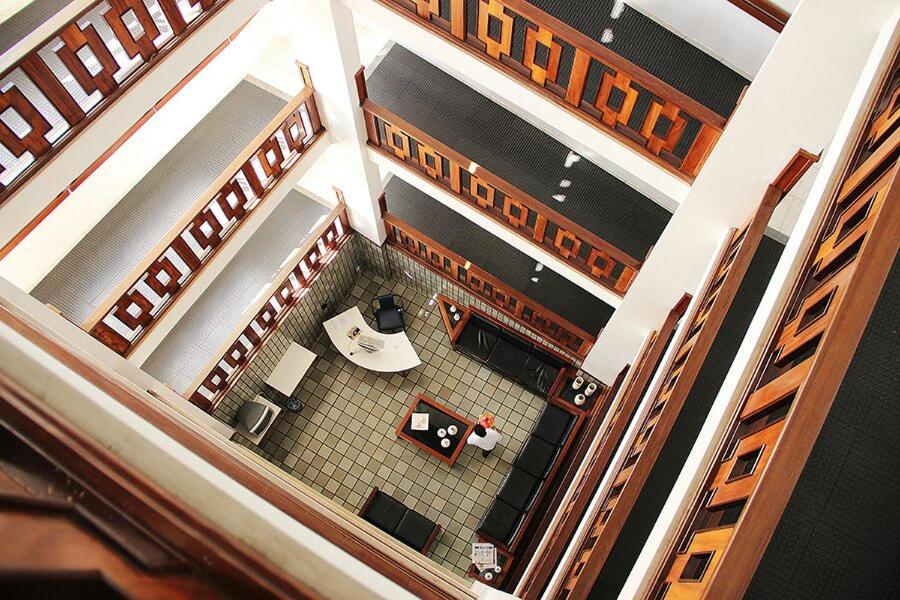  Shalako Hotel