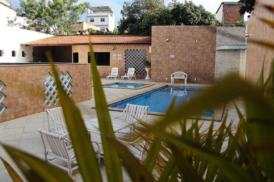 Bazén v ubytování Shalako Hotel nebo v jeho okolí