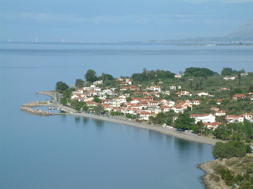 Ett flygfoto av Villa Galinotis
