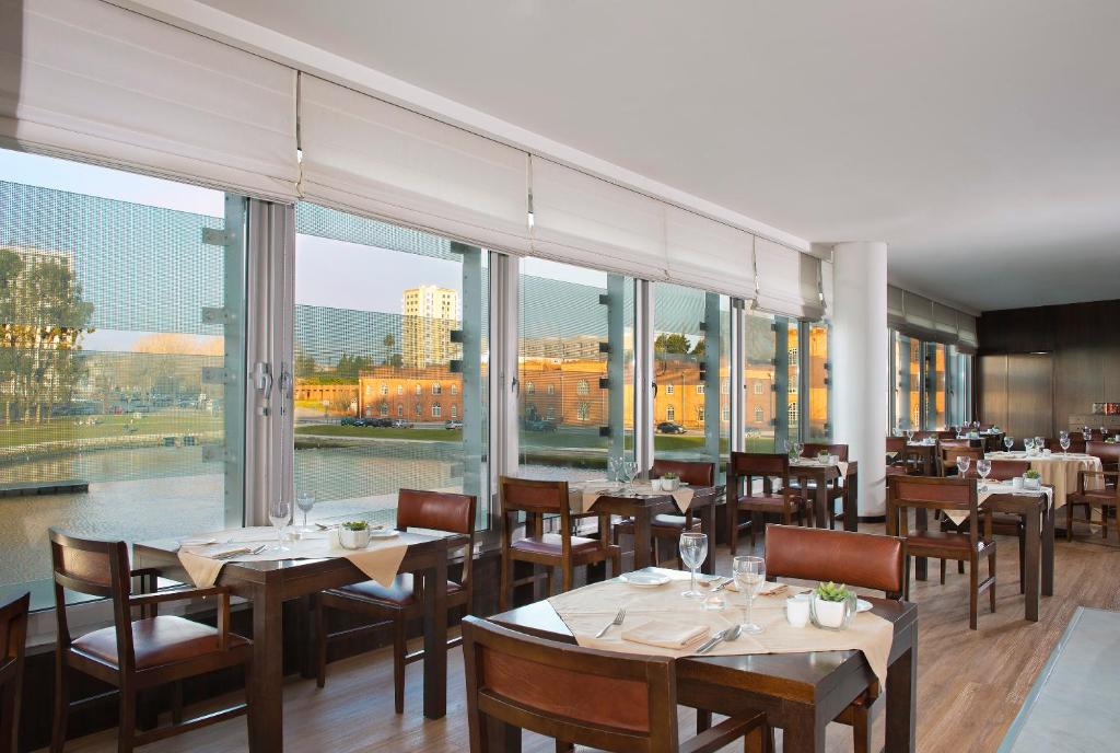 Restaurace v ubytování Melia Ria Hotel & Spa