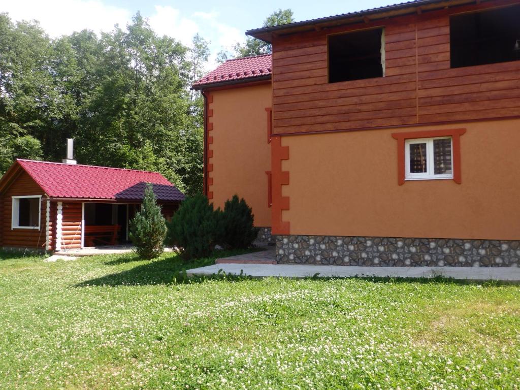 Budova, kde se penzion – hostinec nachází