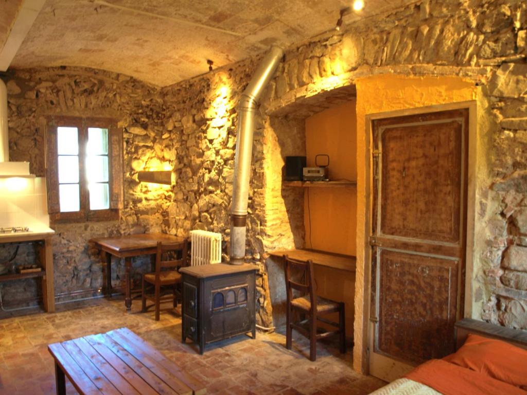 Ca la iaia Veva, Sant Joan les Fonts – Updated 2022 Prices