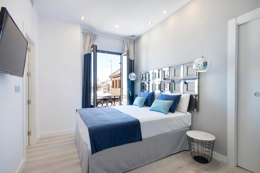 BiBo Suites Gran Vía - Resim 38