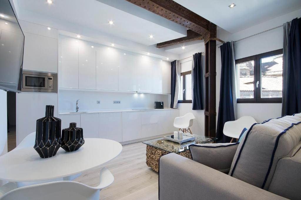 BiBo Suites Gran Vía - One-Bedroom Apartment