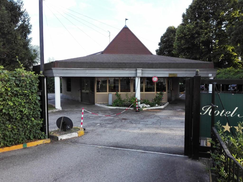 Budova, kde se motel nachází