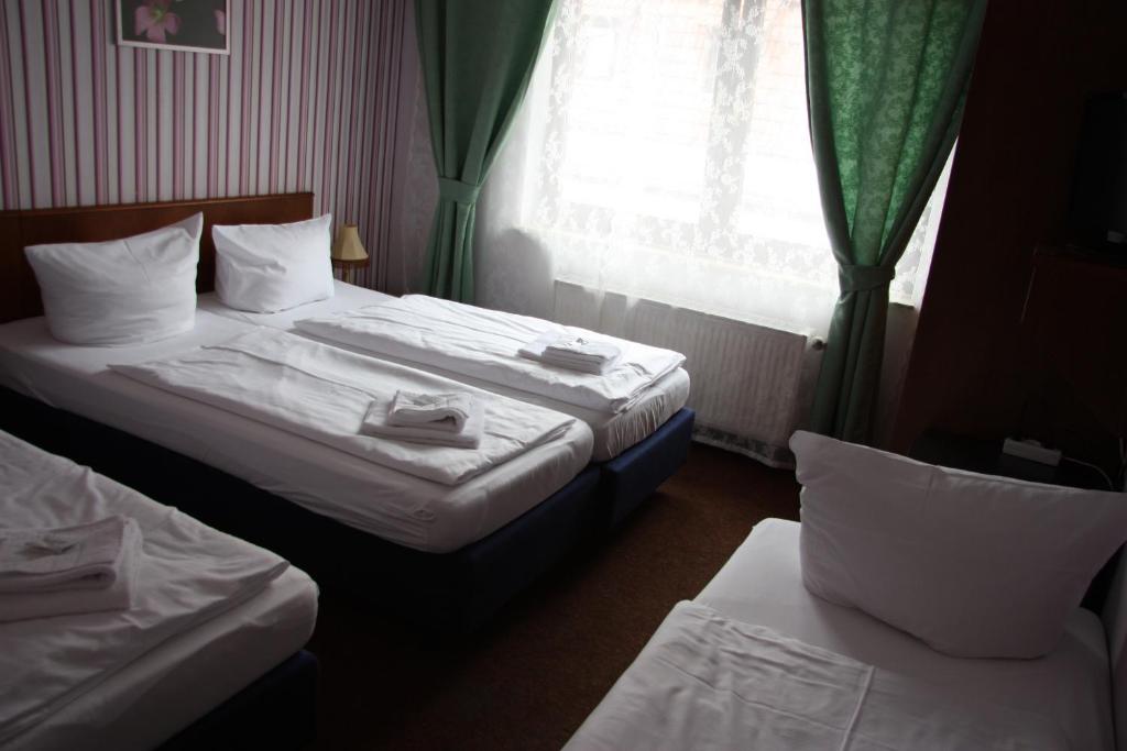 Hotel Zum goldenen Stern - Habitación Triple