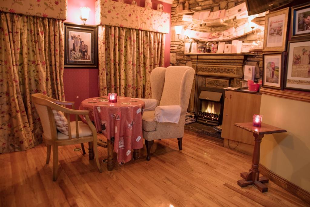 Un lugar para sentarse en Failte Hotel
