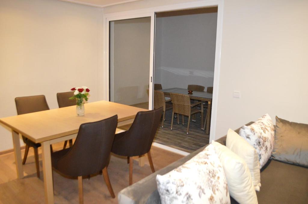 Anezi Tower Hotel - Suite Met Drie Slaapkamers
