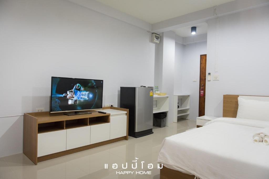 TV a/nebo společenská místnost v ubytování Happy Home