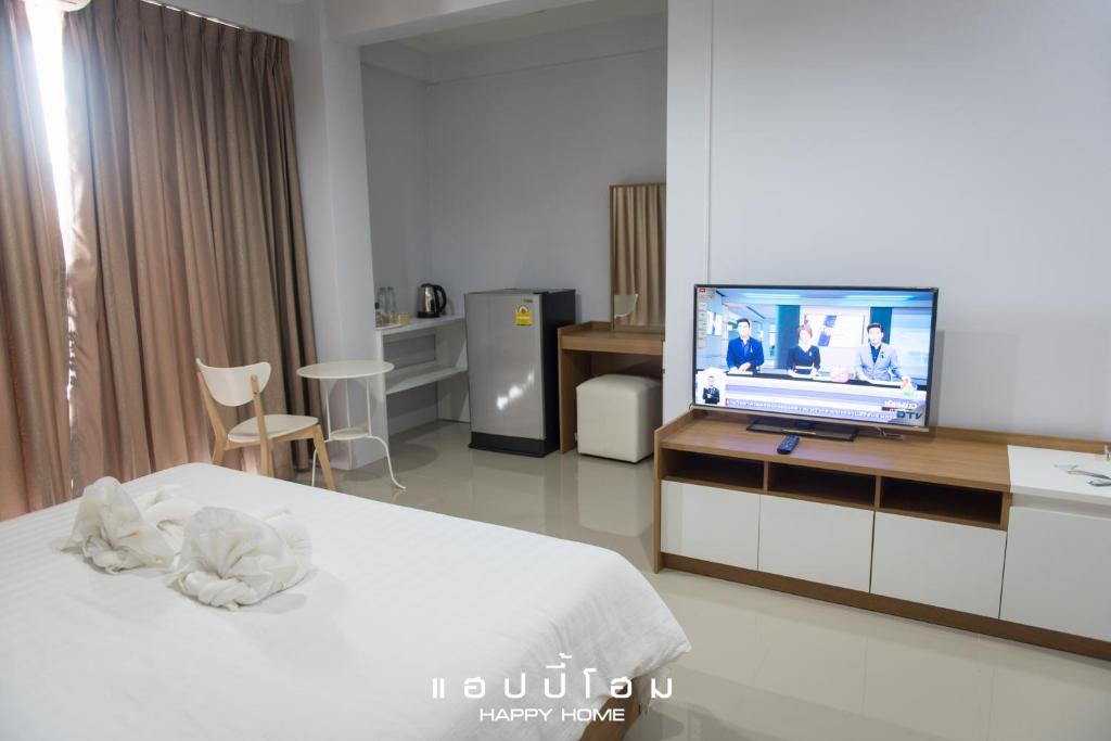 TV a/nebo společenská místnost v ubytování Happy Home