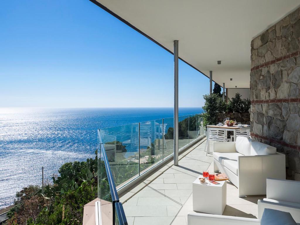 Isola Bella Infinity Suites - 6