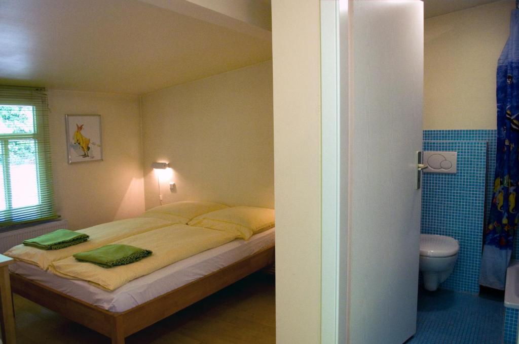Gästezimmer der Adler Wirtschaft - Small Double Room