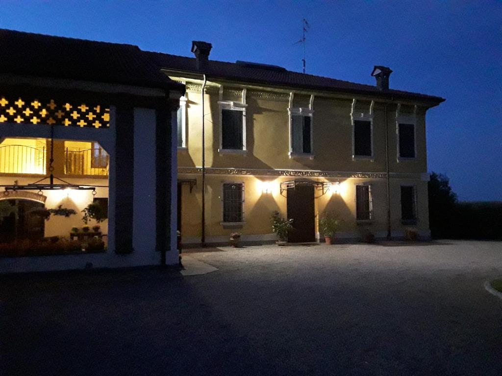 Budova, kde se penzion nachází