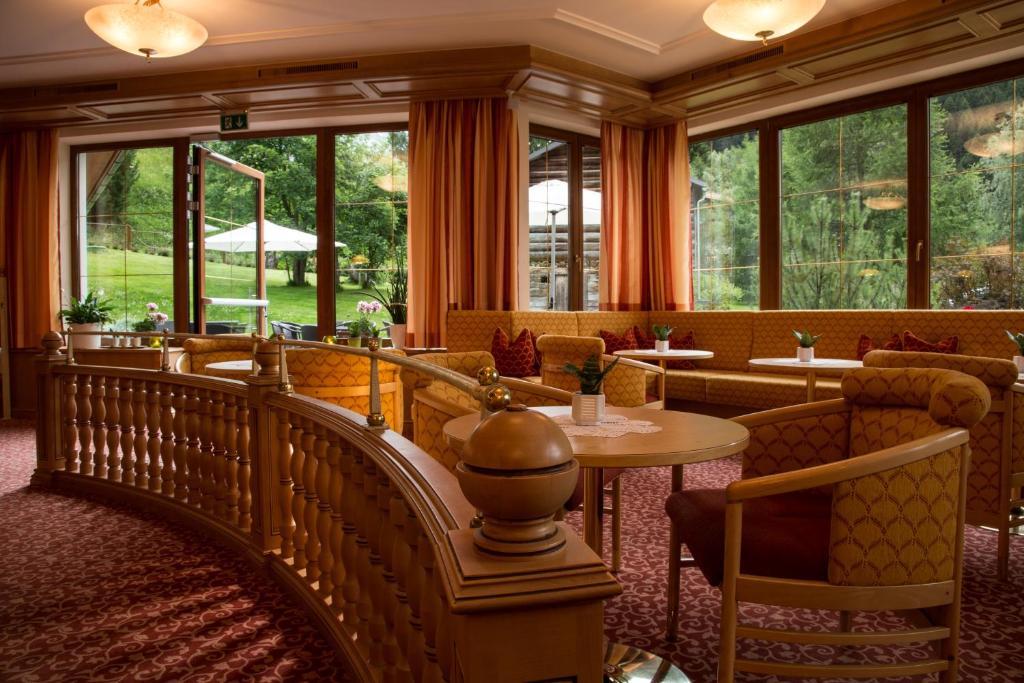 Posezení v ubytování Hotel Büntali