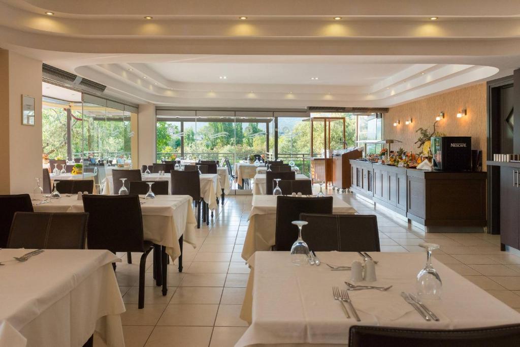 Restoran või mõni muu söögikoht majutusasutuses Atrium Hotel Thassos