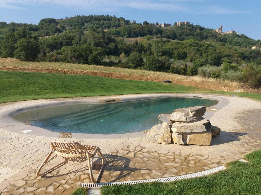 Bazén v ubytování Agriturismo Le Canterie nebo v jeho okolí