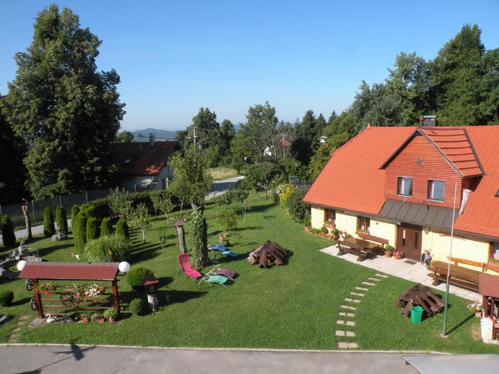 Afbeelding uit fotogalerij van Farm Stay Pr Lavric in Slivna