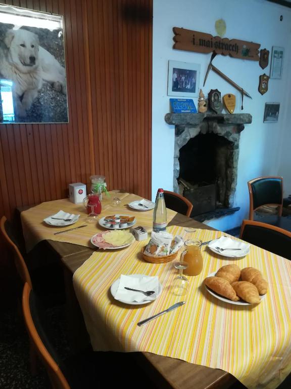 Jídlo v hotelu nebo okolí