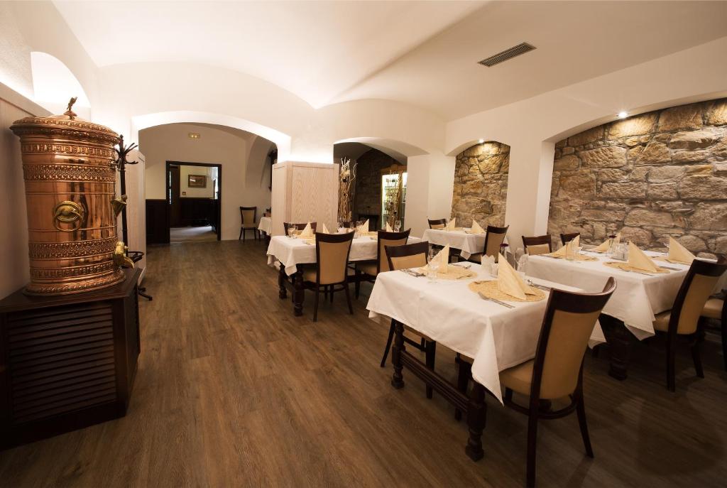 Restaurace v ubytování Wellness Hotel Gondola